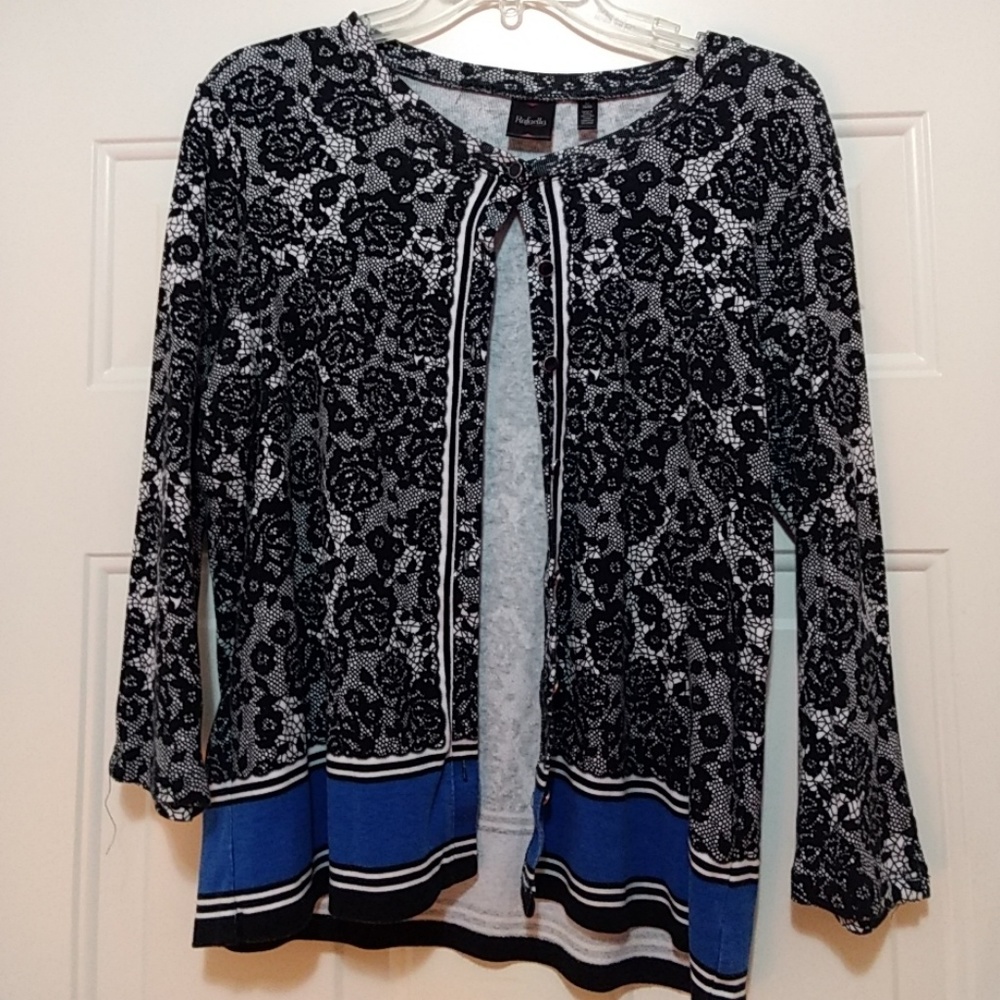 Flower print sweater